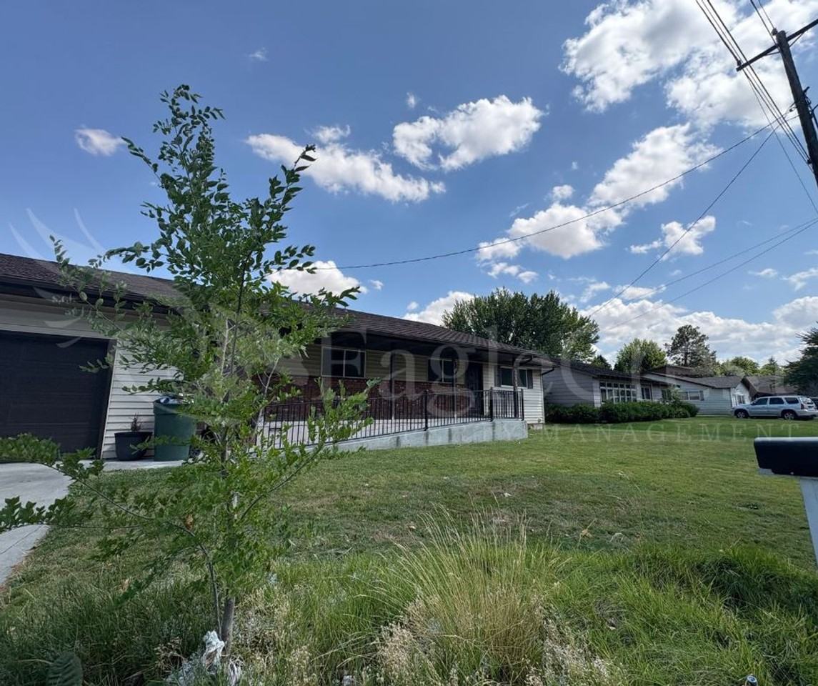 211 Dehaven St - Photo 2 of 45