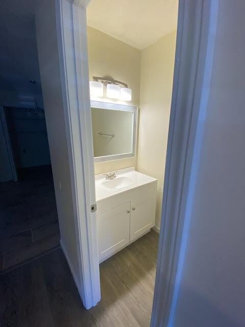 1444 Oakwood Drive - Photo 3 of 19