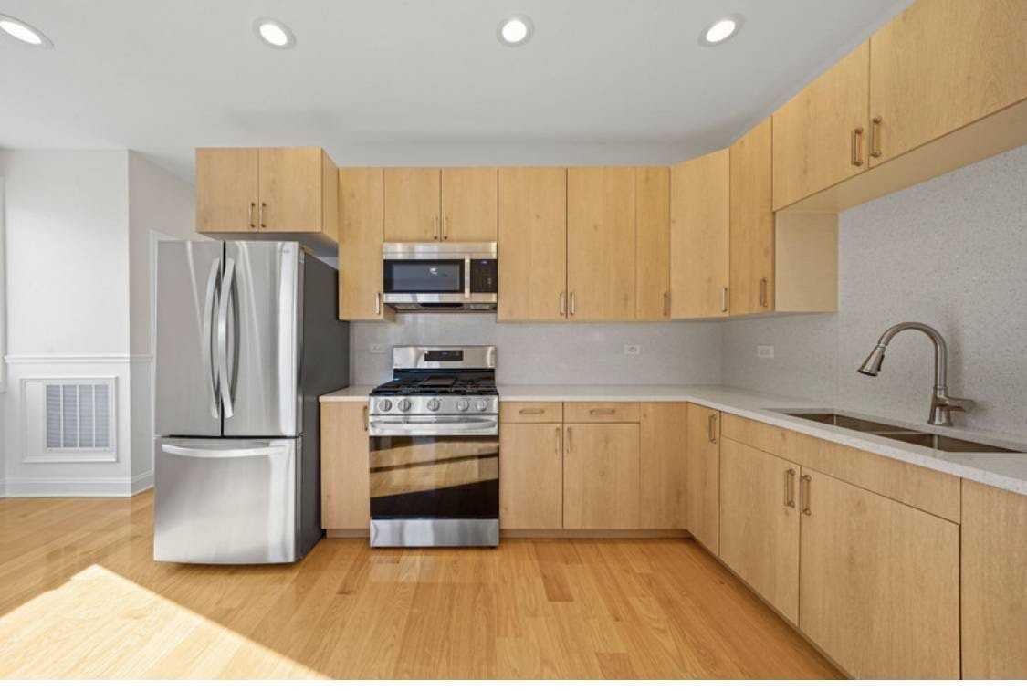 2811 West Jackson Boulevard - Photo 2 of 10