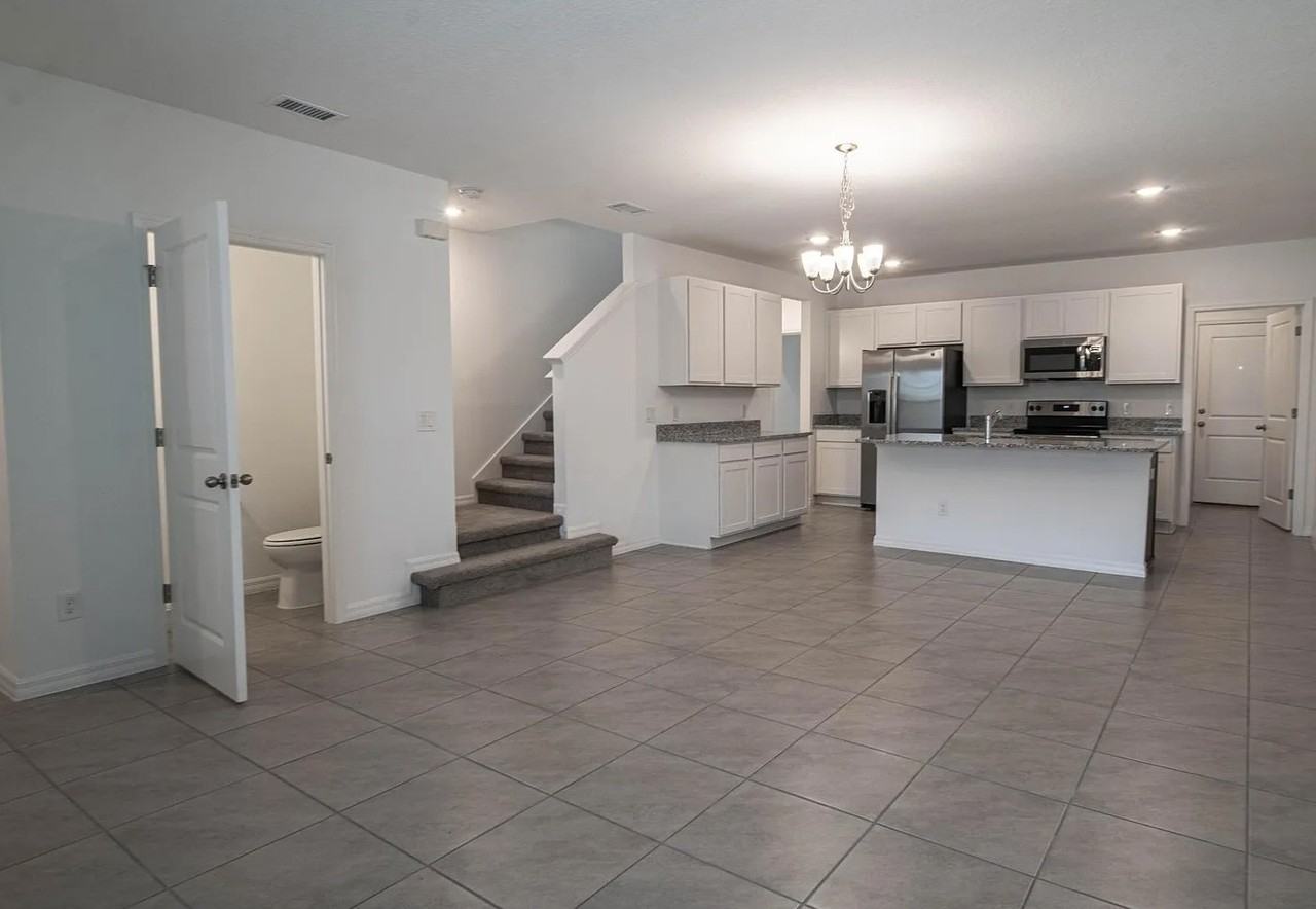 735 Costa Lane - Photo 3 of 23