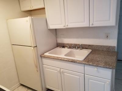 4724 TICE ST - Photo 2 of 6