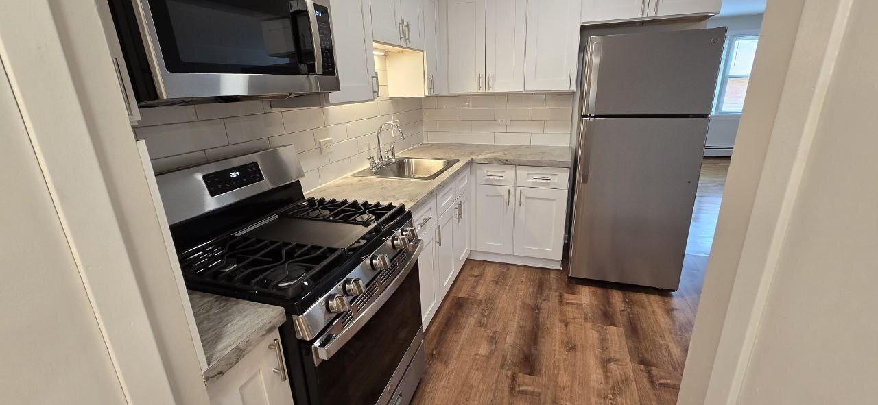 5829-31 W 63rd St - Photo 3 of 10