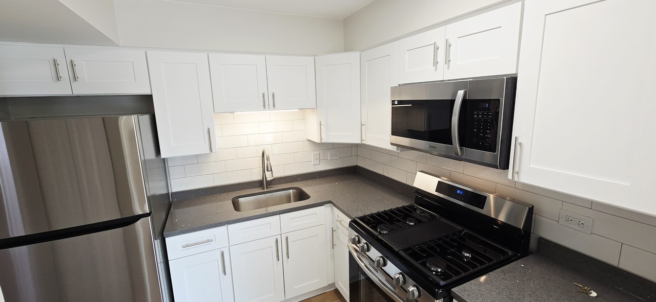 16601 Jean Lane - Photo 2 of 21