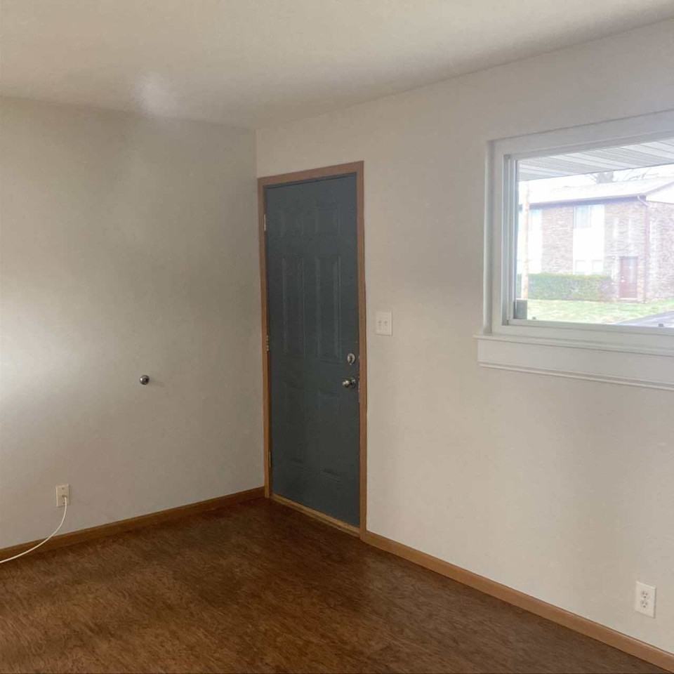 305 Baltes Dr - Photo 2 of 20