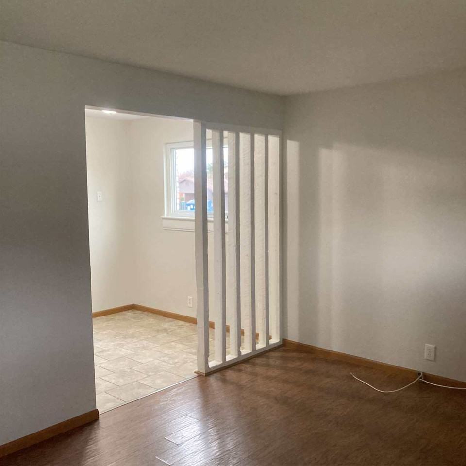 305 Baltes Dr - Photo 3 of 20