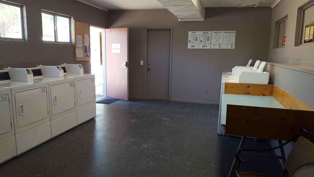 Walnut Grove Apartments - Photo 7 of 11