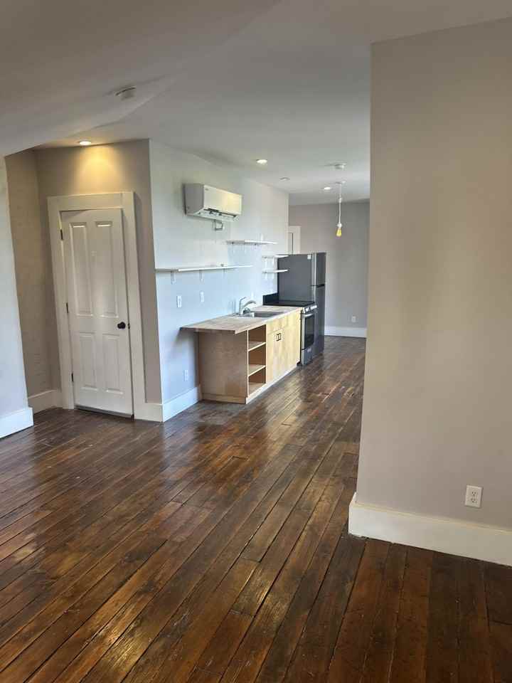 205 West McMicken Avenue - Photo 7 of 18