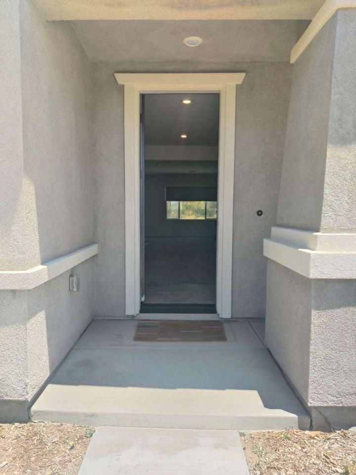 33 - 7492 Haystack Loop, Riverside, CA 92507 - Photo 7 of 31