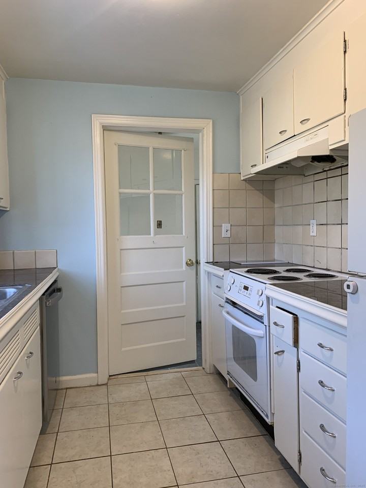 16 Garfield Ave - Photo 6 of 26