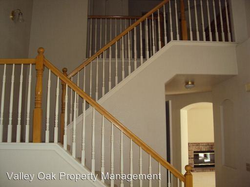 3912 Laurenburg Ave - Photo 2 of 14