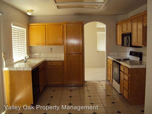 3912 Laurenburg Ave - Photo 3 of 14