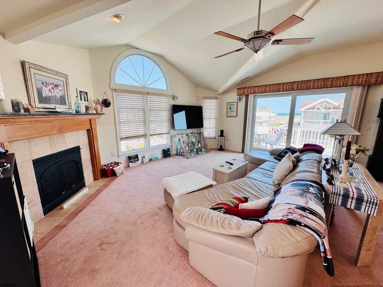 404 50th St #2 - Photo 5 of 15