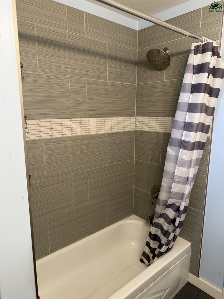 121 Dunbar Ave - Photo 7 of 7