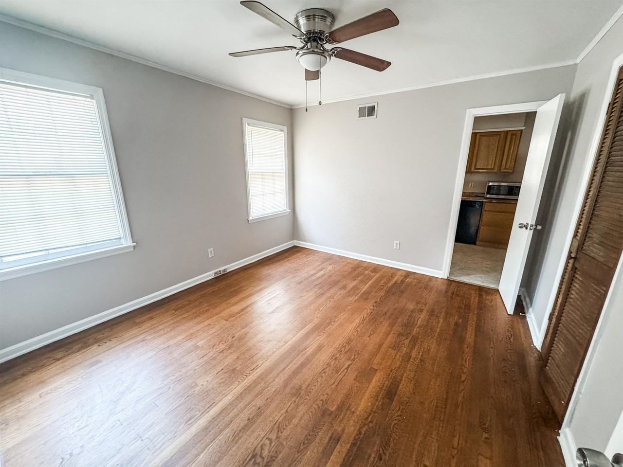 1560 Cranford Rd - Photo 5 of 10