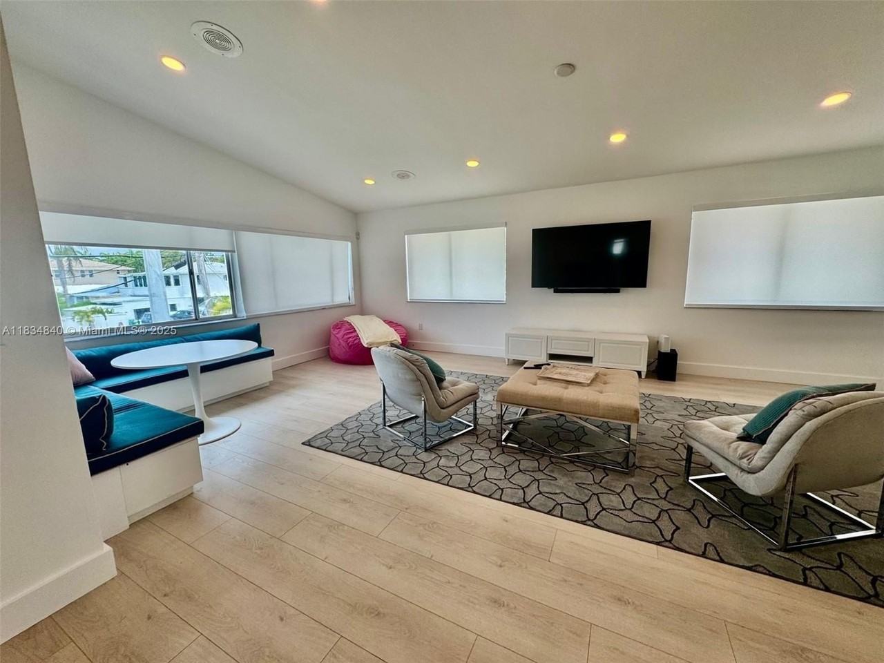 10911 N Bayshore Dr #0 - Photo 5 of 27