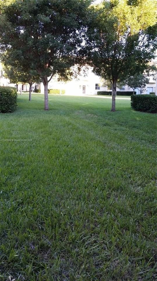 1536 Se 26th St #105 - Photo 2 of 24