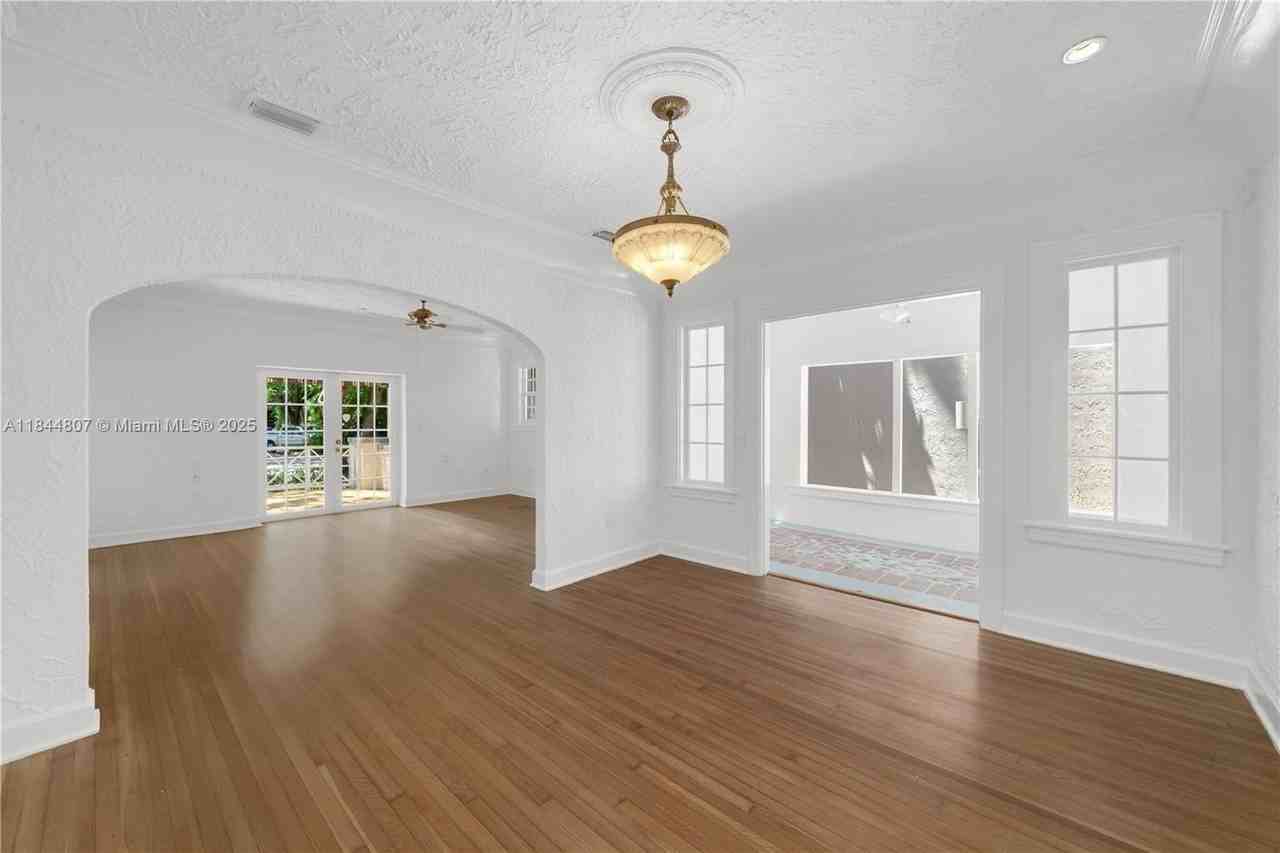 1765 Wa Kee Na Dr - Photo 7 of 27