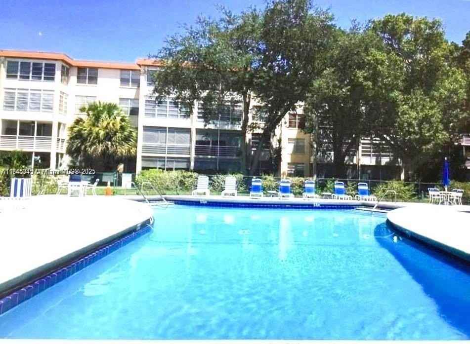 2600 Nw 49th Ave #112