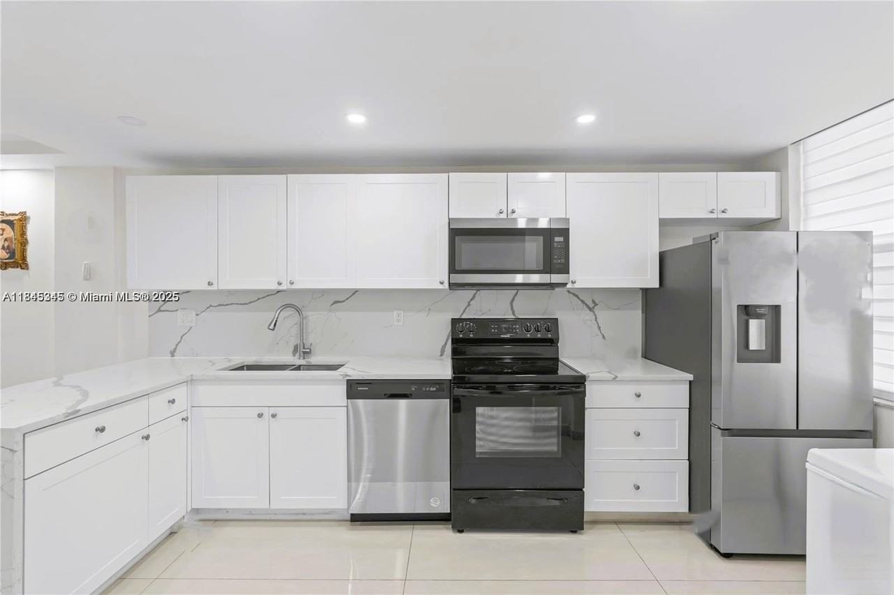 2600 Nw 49th Ave #112 - Photo 3 of 22