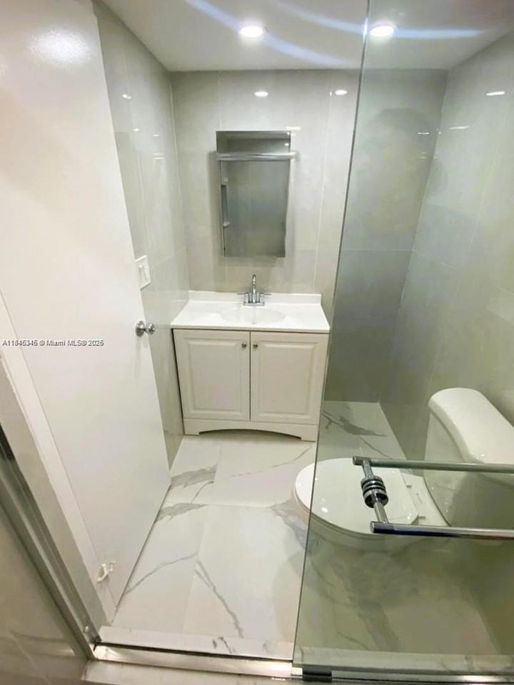 2600 Nw 49th Ave #112 - Photo 5 of 22