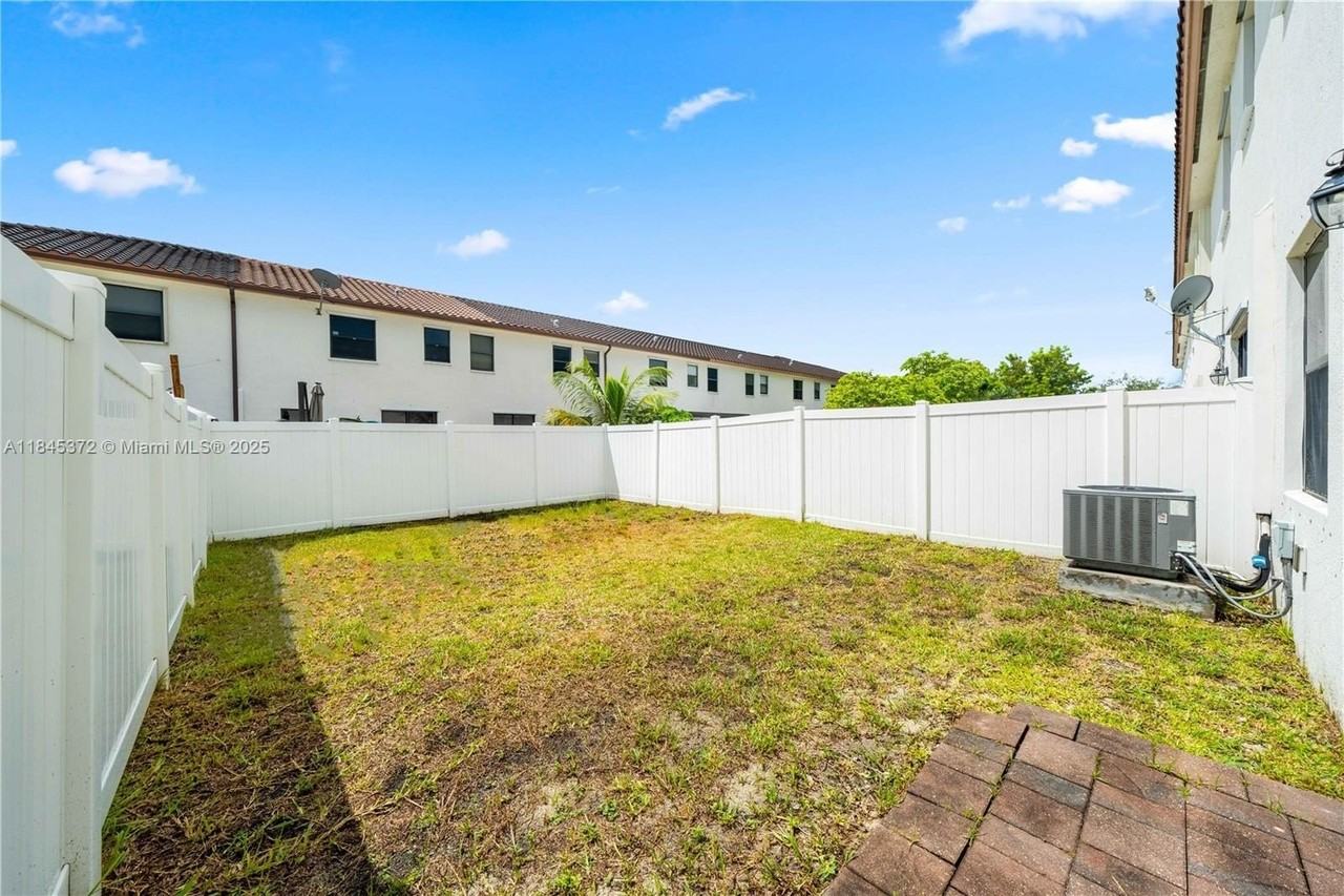 3366 W 90th Ter #3366 - Photo 3 of 26