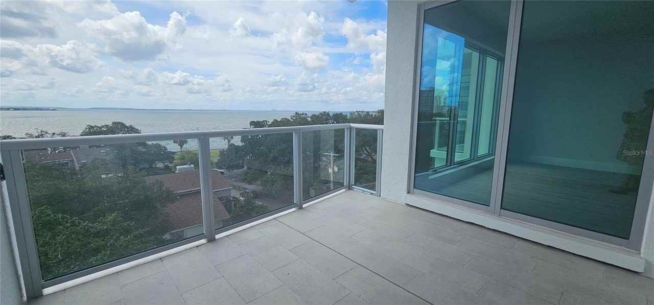 2910 W Barcelona St #503 - Photo 3 of 32