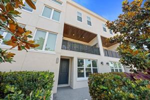 featured image of 4913 N Nebraska Ave #5