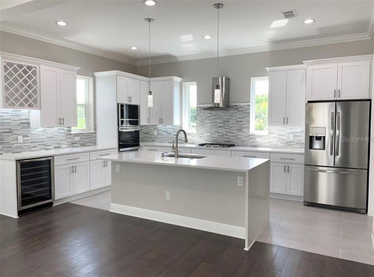 3702 W Roland St #13 - Photo 6 of 10