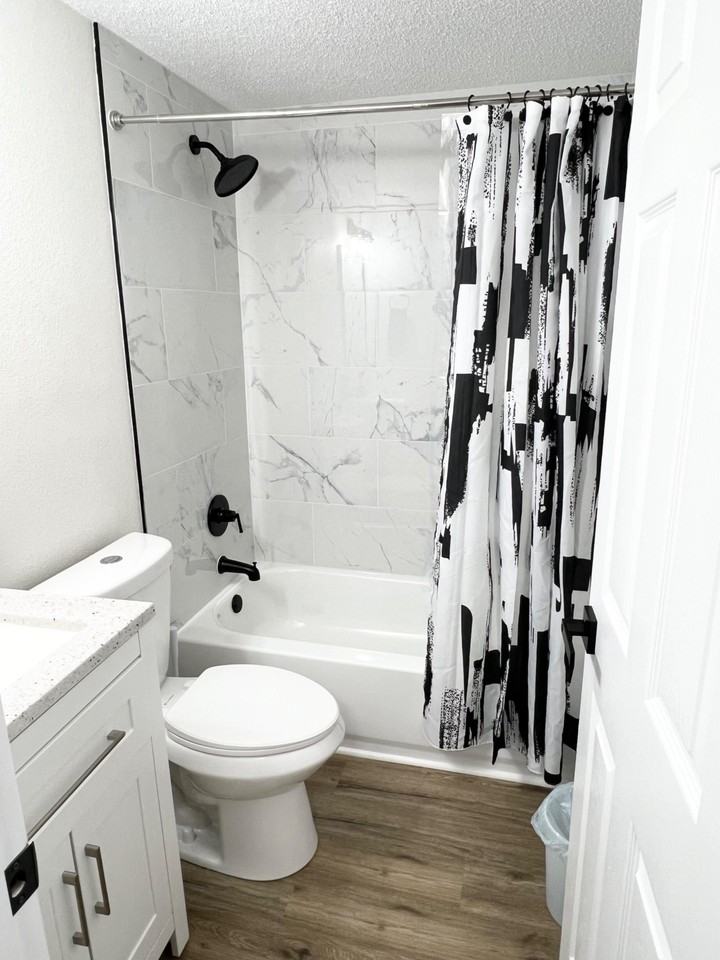 Iowa Rd - Photo 3 of 11