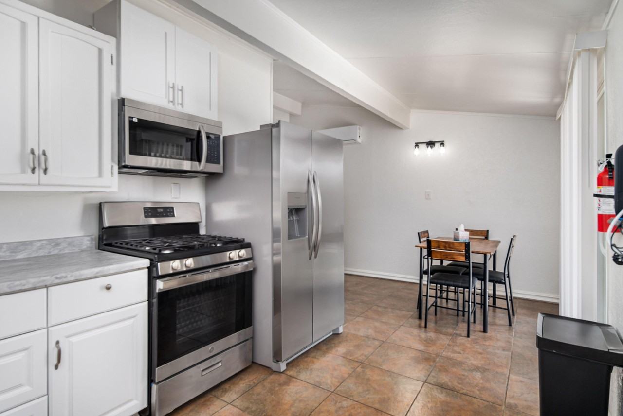 10th St W - Photo 6 of 12