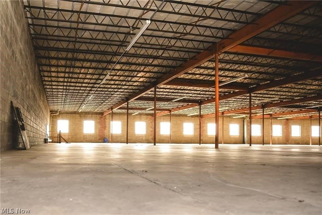 3539 Main St - Photo 6 of 14