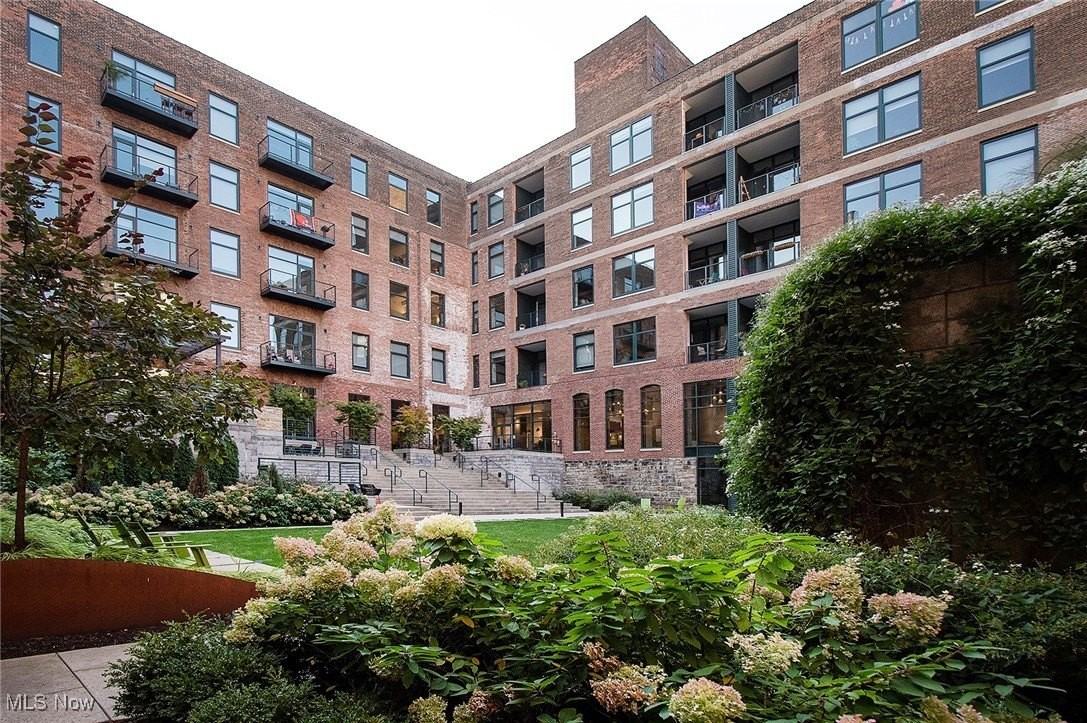 725 Johnson Ct Apt 307 #307