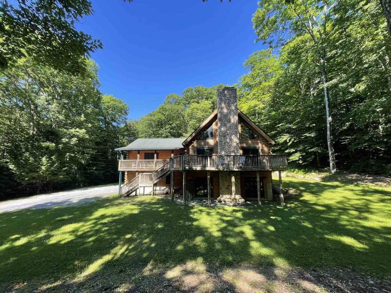 303 Westview Est - Photo 2 of 40