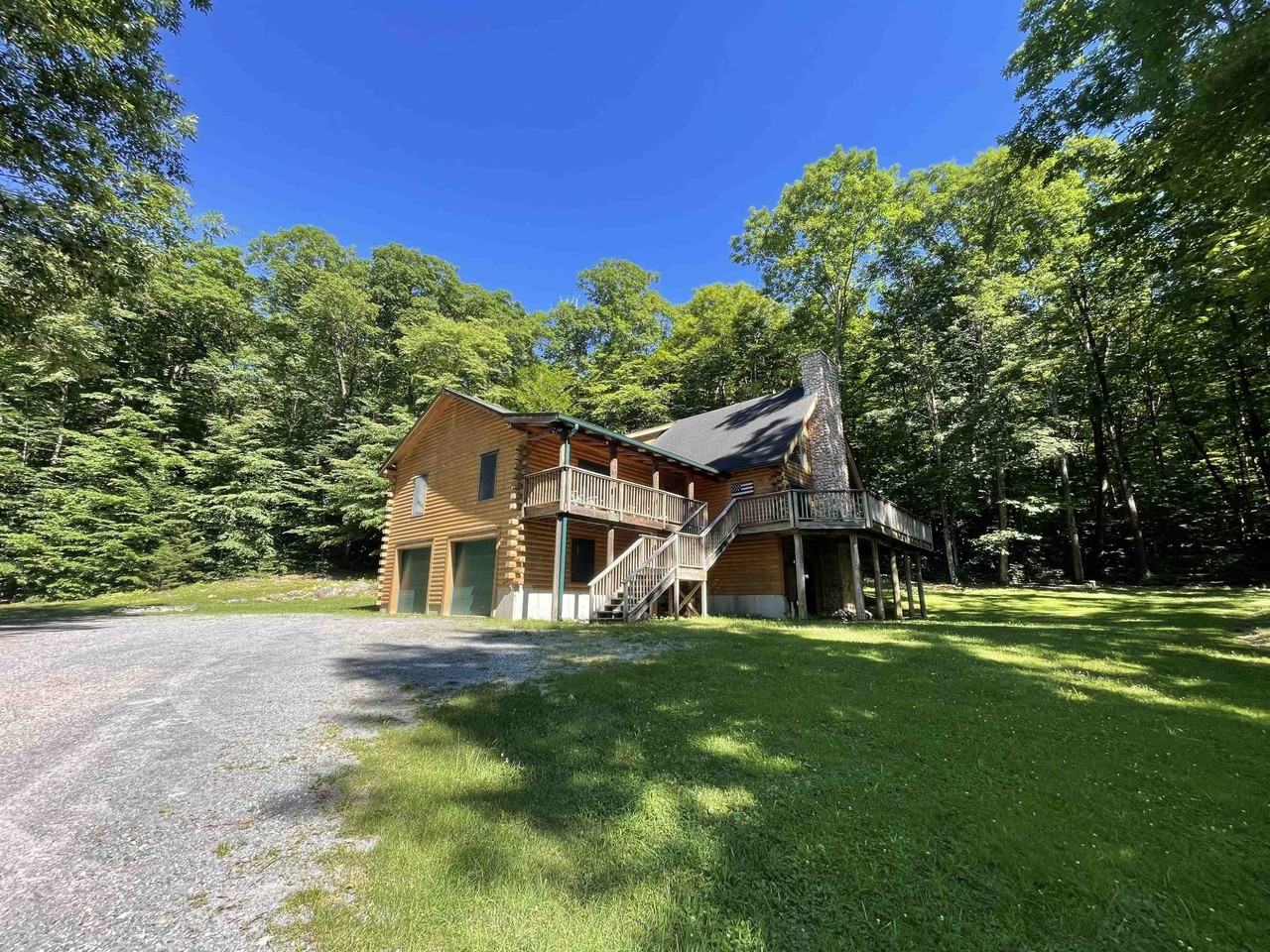 303 Westview Est - Photo 3 of 40