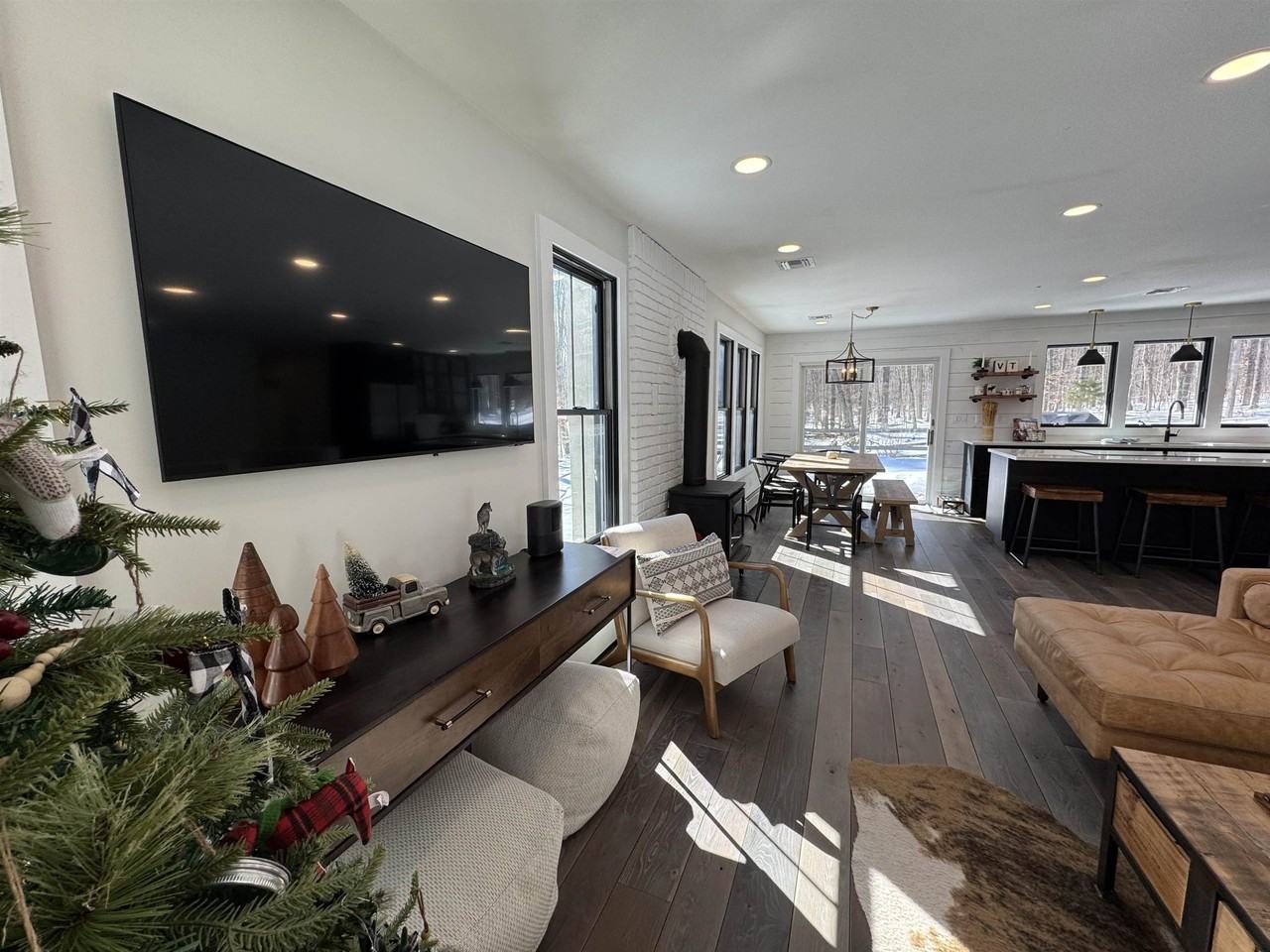 397 Powderhorn Rd - Photo 5 of 50