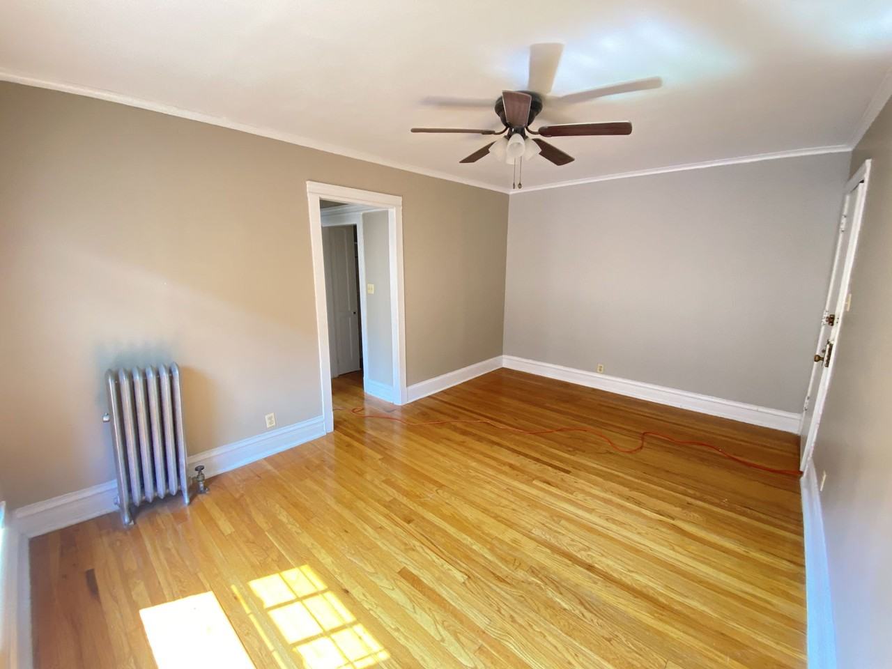 2623 W Gunnison St #3T - Photo 2 of 6