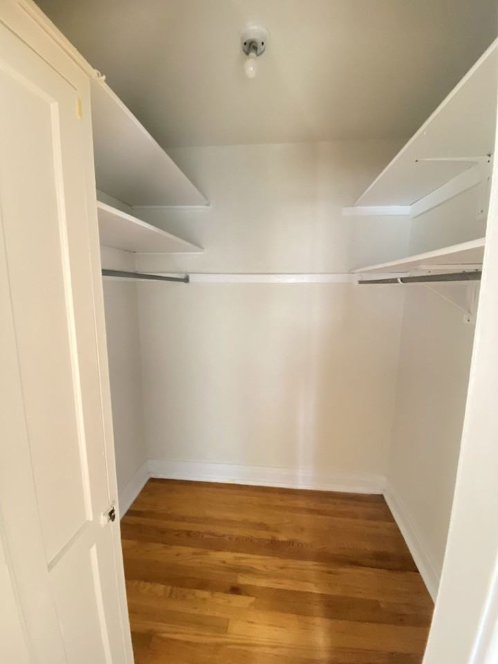 2623 W Gunnison St #3T - Photo 4 of 6