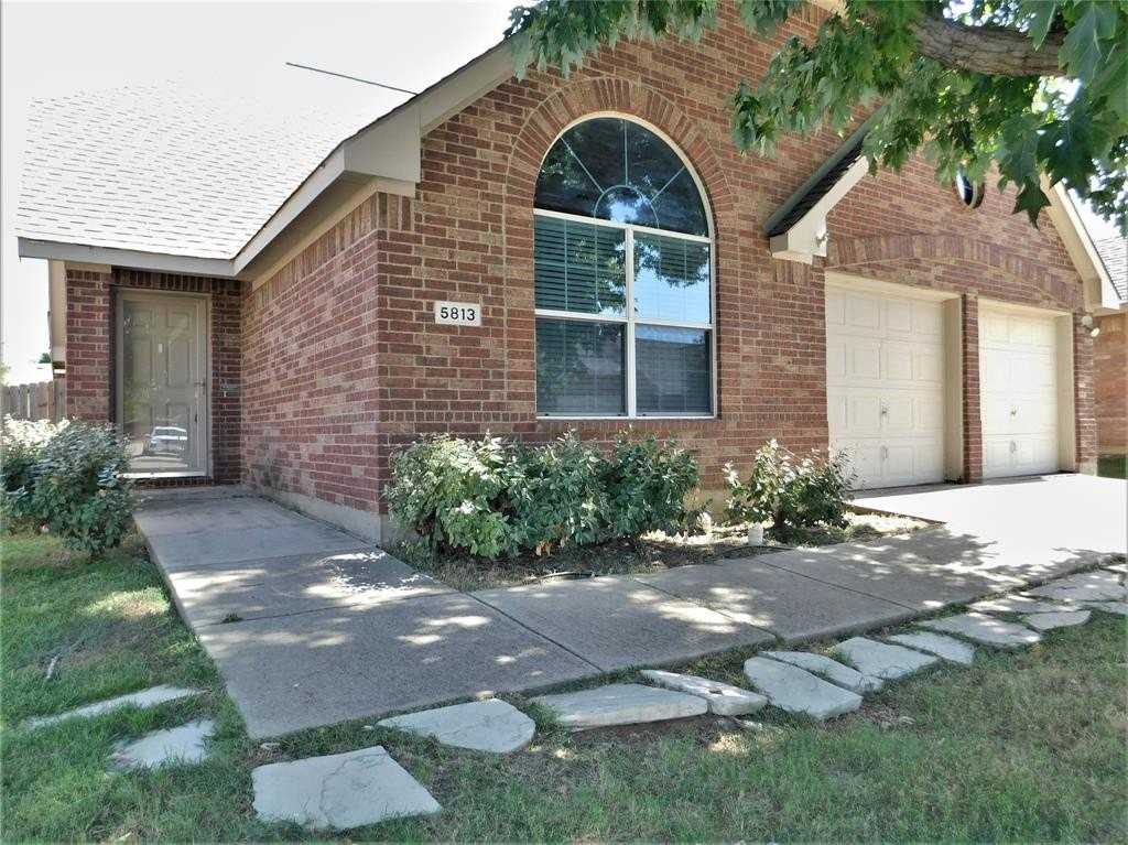 5813 Brookside Drive - Photo 4 of 28