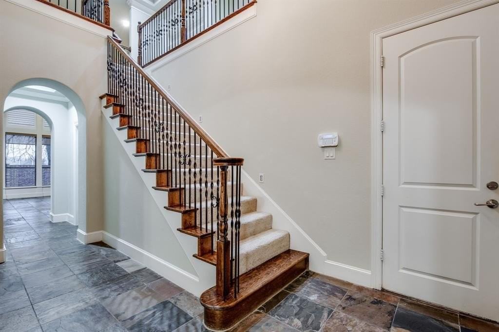 3317 S Riley Ct - Photo 5 of 31