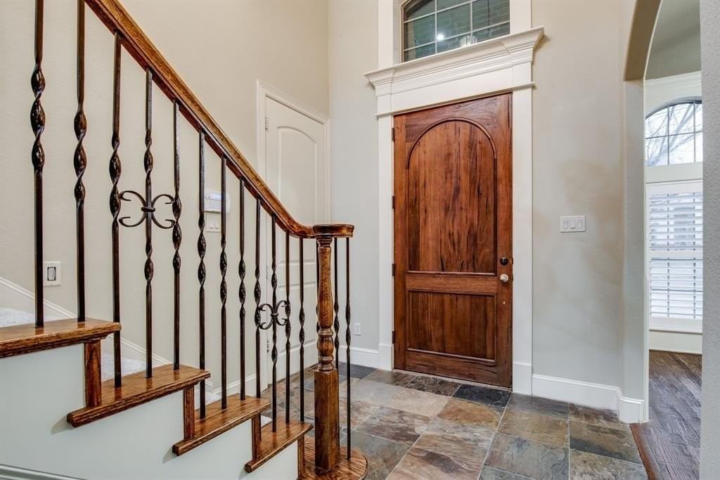 3317 S Riley Ct - Photo 6 of 31