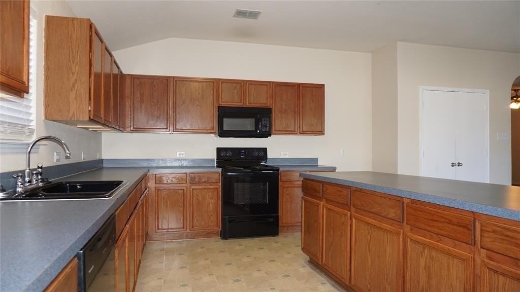 809 Bee Creek Lane - Photo 7 of 16