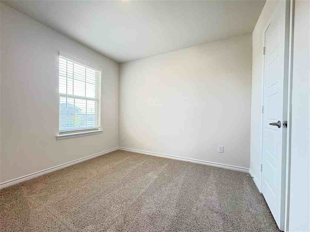 6047 Tudor Pl - Photo 4 of 37