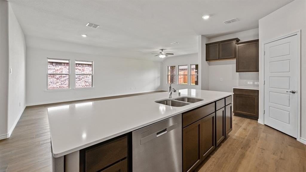 1332 Pierce St - Photo 4 of 14