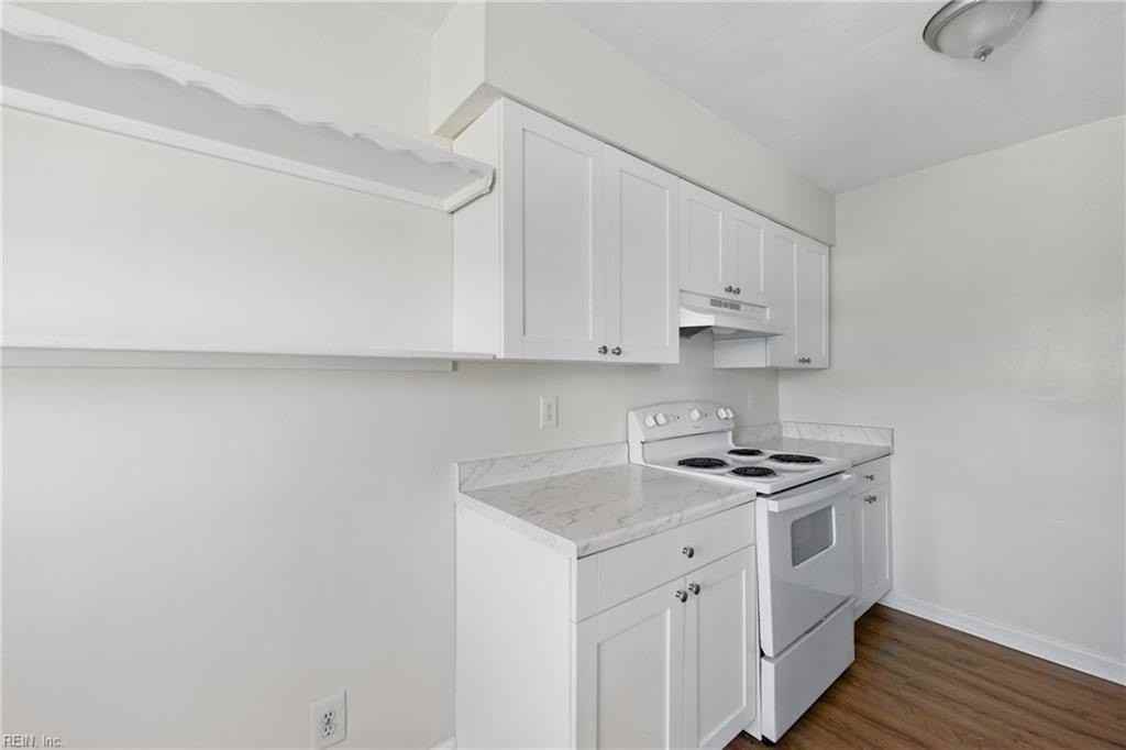 711 Easy St #4 - Photo 7 of 15