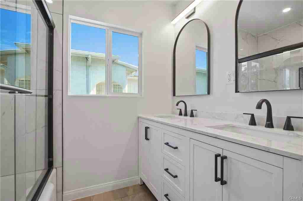 11723 Chanera Ave - Photo 2 of 8
