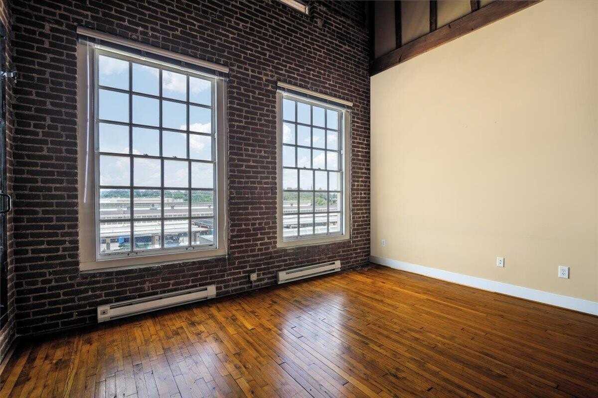 324 Salem Ave Sw #303 - Photo 4 of 21