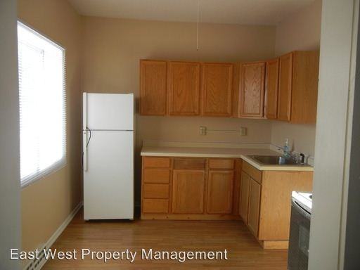 523 4th Ave - Photo 3 of 11