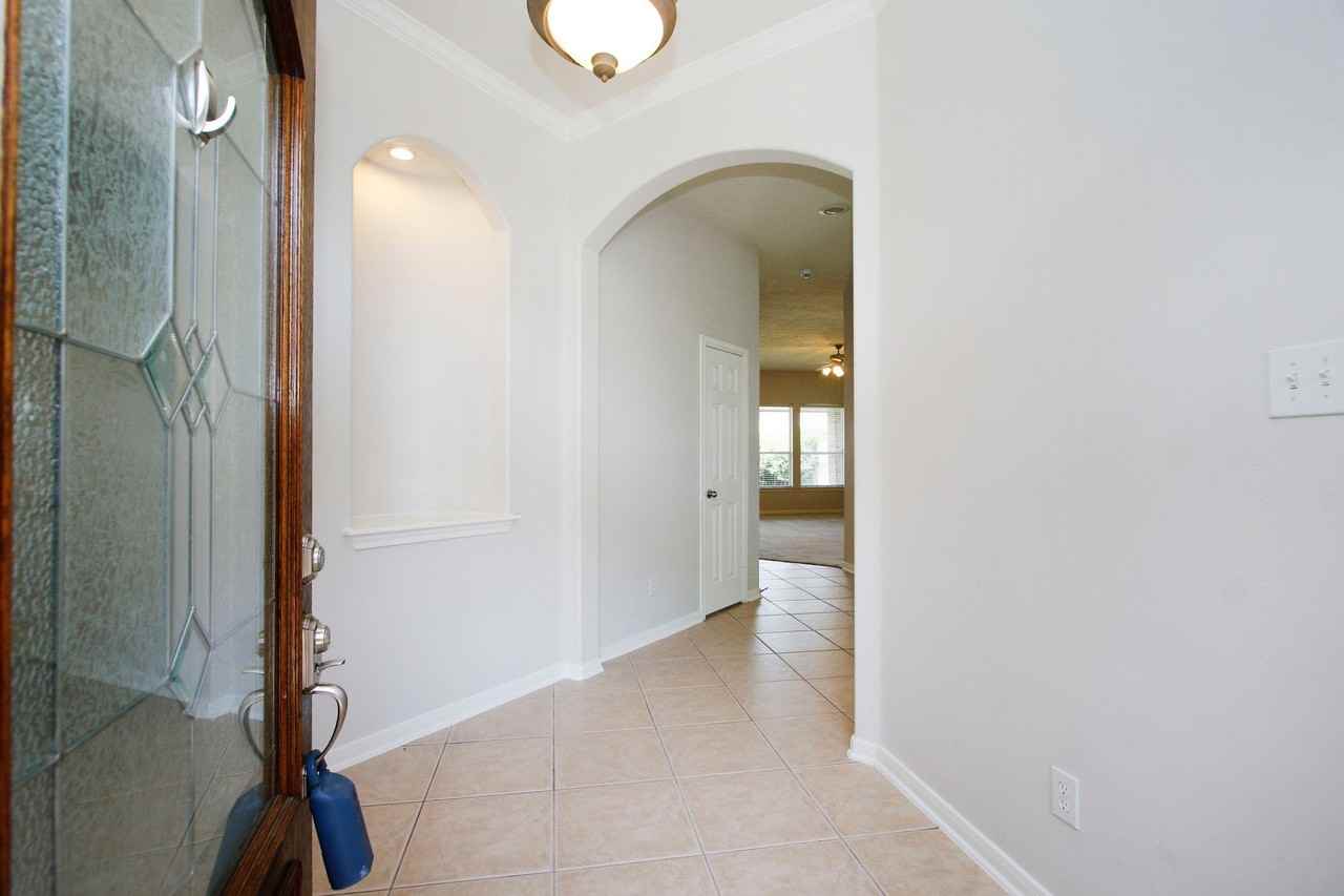 2414 Hannover Valley Ct - Photo 5 of 41