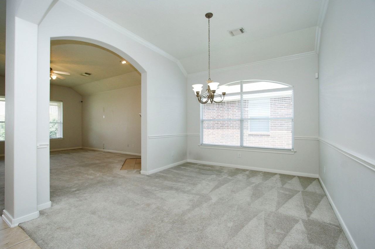 2414 Hannover Valley Ct - Photo 7 of 41