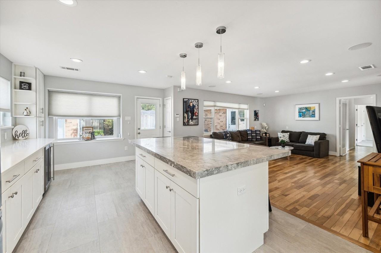 2034 Millwood Dr - Photo 6 of 21